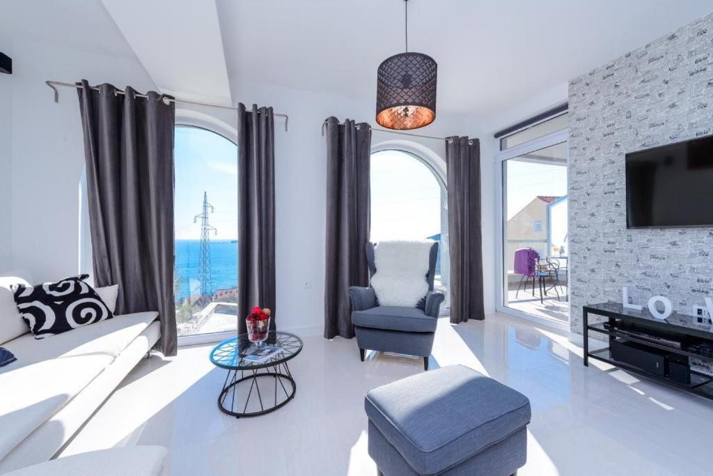 Apartments Villa Capitano Mlini Buitenkant foto
